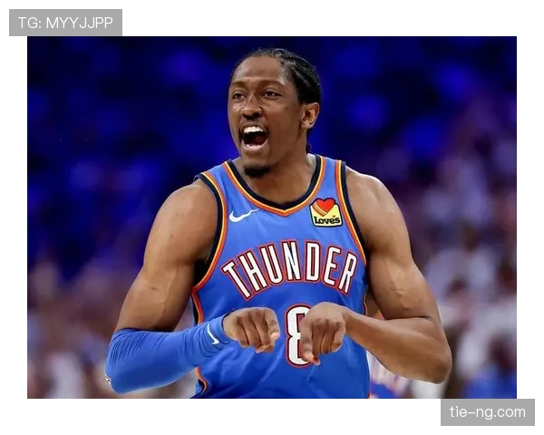 德怀特·霍华德篮下强硬对抗内线防守效率明显提升